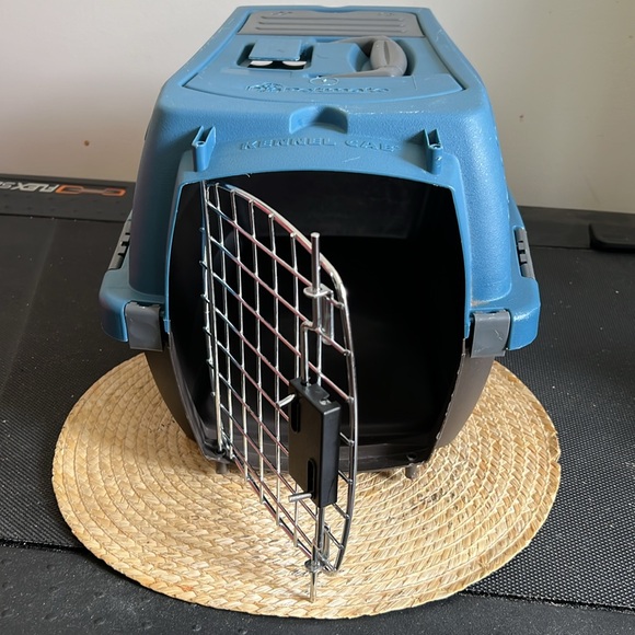 Petmate Kennel Cab Outdoor Parks Travel Carrier Size Small - Picture 4 of 16